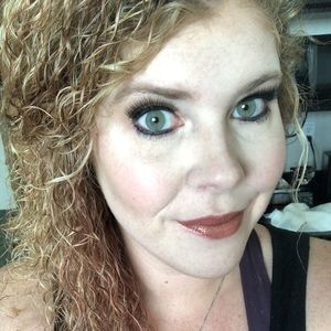 Meet your Posher, Geena